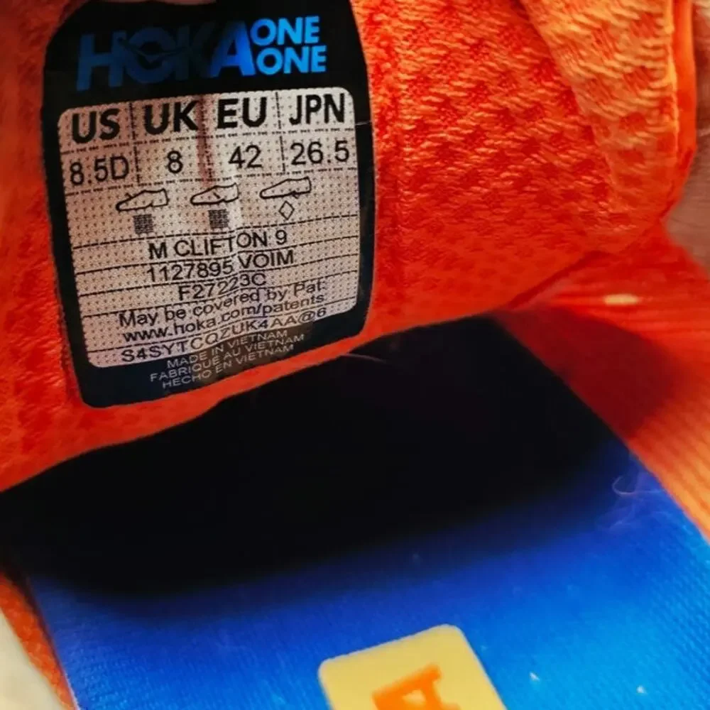 Hoka Men 8.5 Comfy footwear